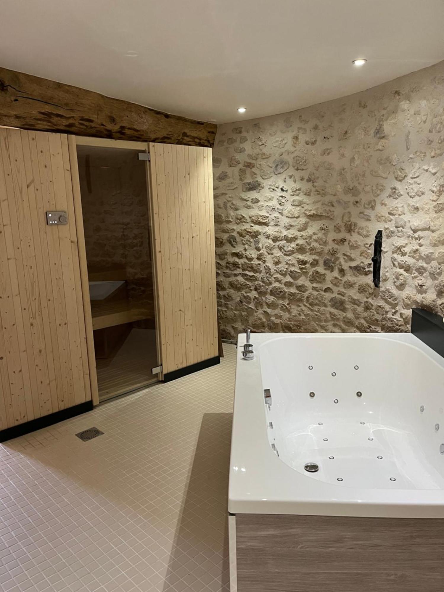 Beauvilliers  Ferme De Mesangeonヴィラ エクステリア 写真